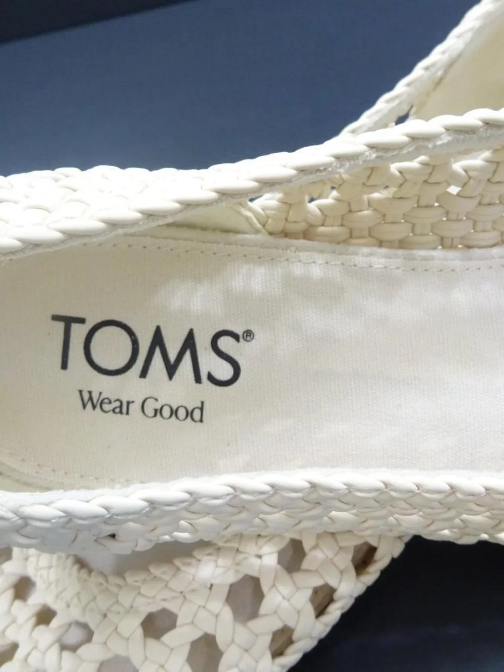 TOMS Ivory Woven Ballet Flats - Size 9.5